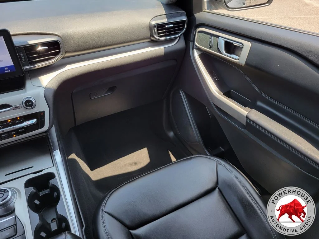 Used 2023 Silver Ford XLT image 21