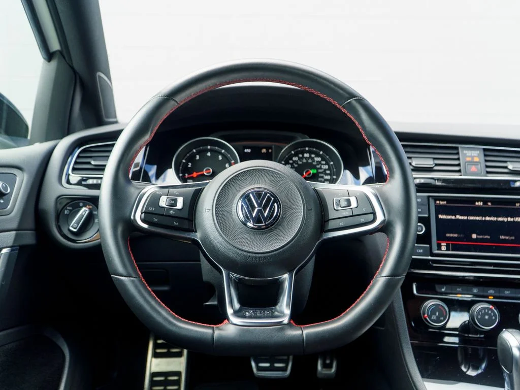 Used 2019 White Volkswagen 2.0T Rabbit Edition image 23