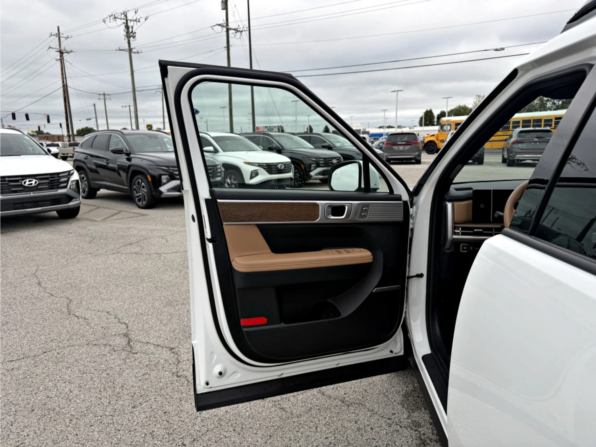 Used 2024 Serenity White Hyundai Limited image 17