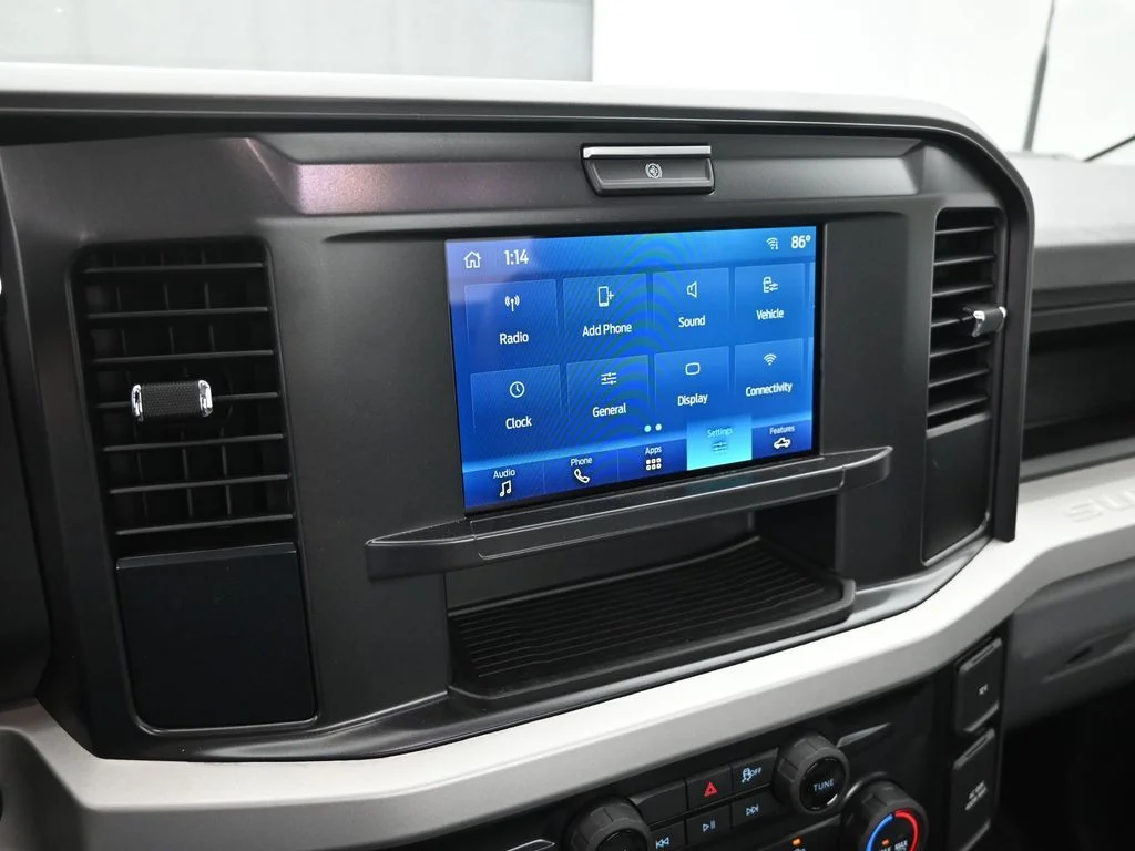 New 2025 Oxford White Ford XL image 11
