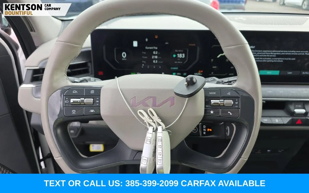 Used 2024 White Kia Land image 5