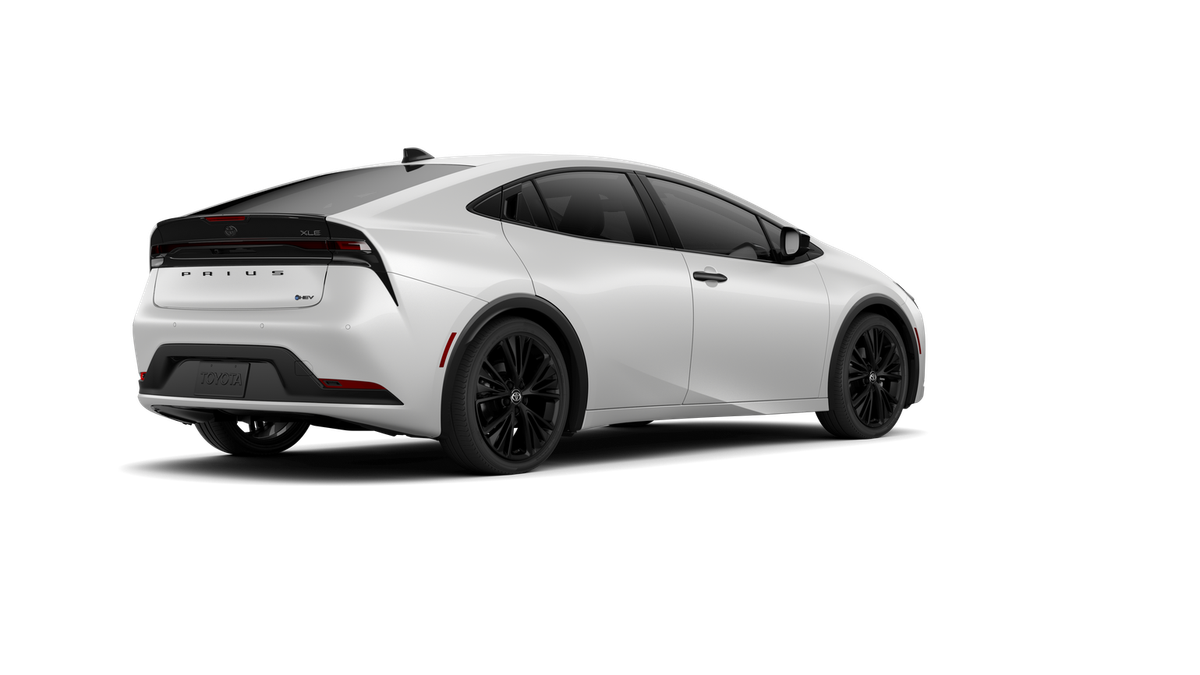 New 2026 Wind Chill Pearl Toyota Nightshade Edition image 10