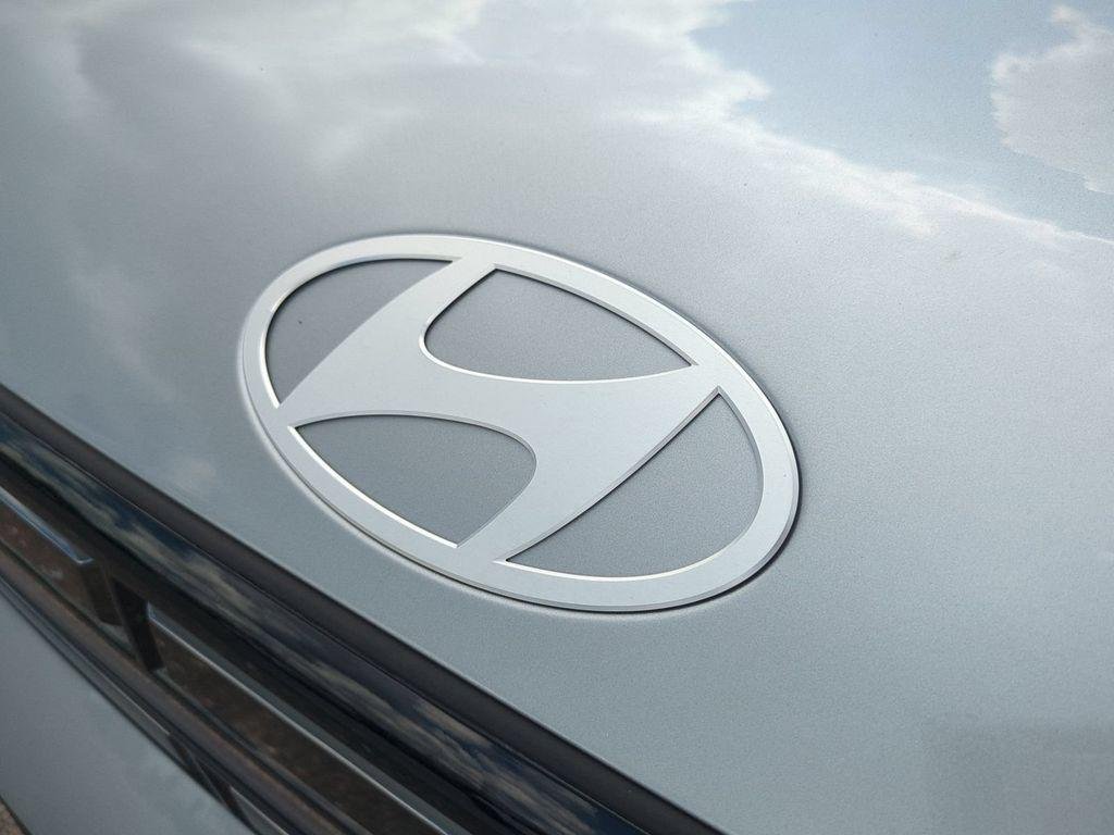 New 2027 Silver Hyundai Limited image 13