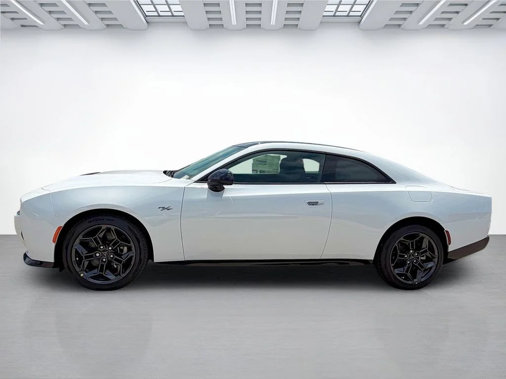 New 2026 White Knuckle Exterior Paint Dodge R/T image 6