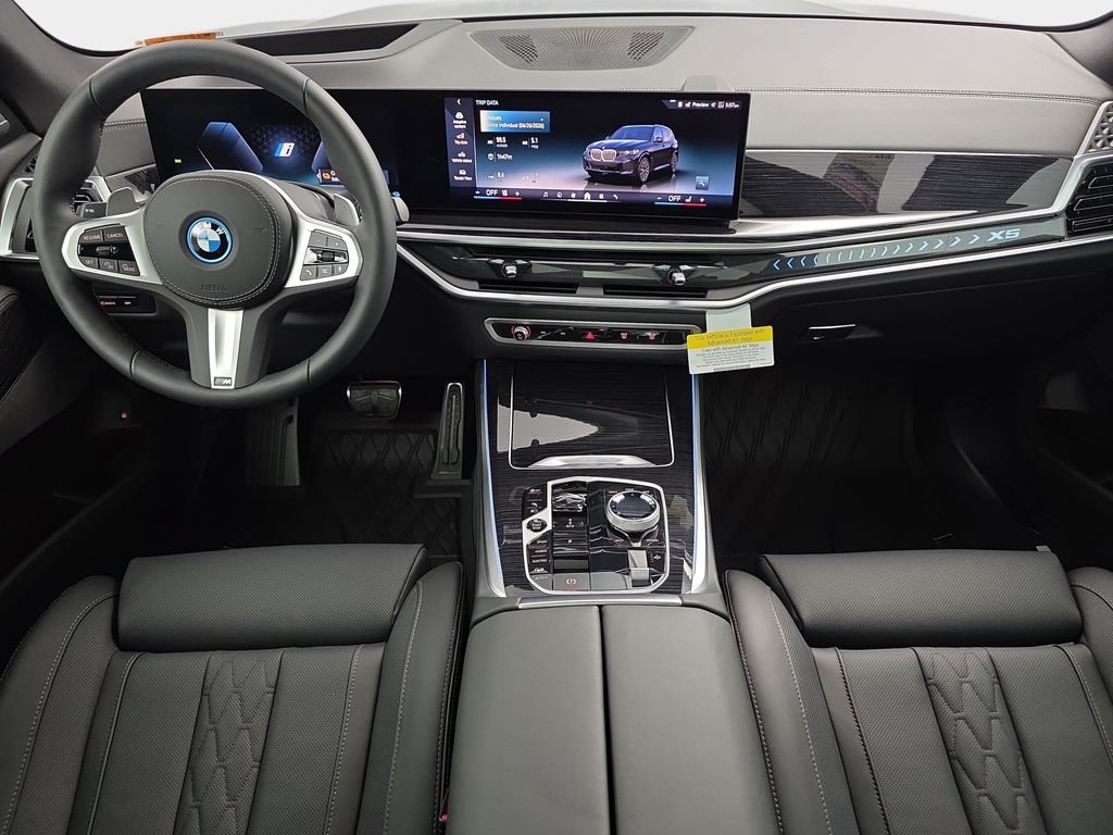 New 2026 Black Sapphire Metallic BMW xDrive50e image 10
