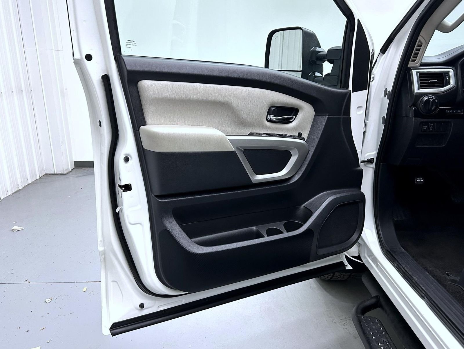Used 2021 White Nissan SV image 9