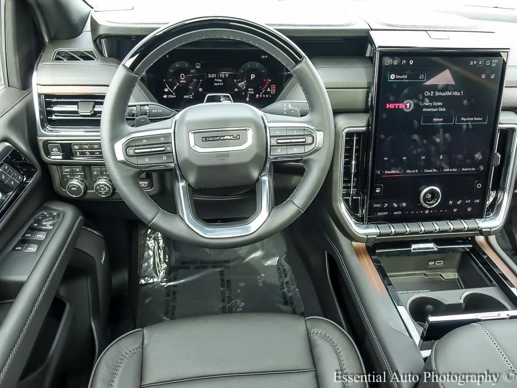2026 GMC Yukon Denali - Photo 17
