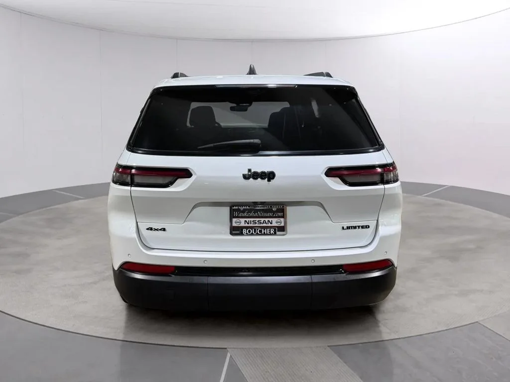 Used 2024 Bright White Clearcoat Jeep Limited image 4
