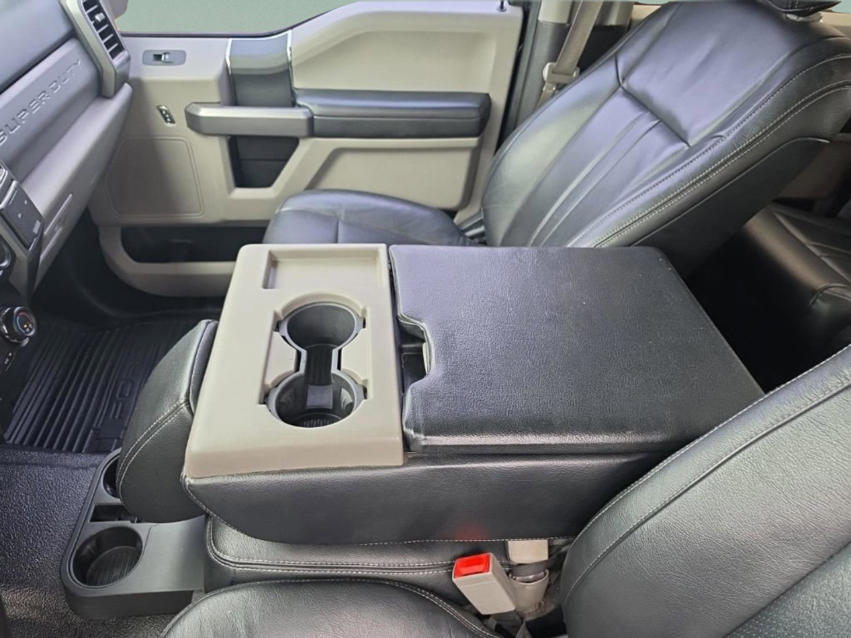 Used 2019 Black Ford XLT image 22