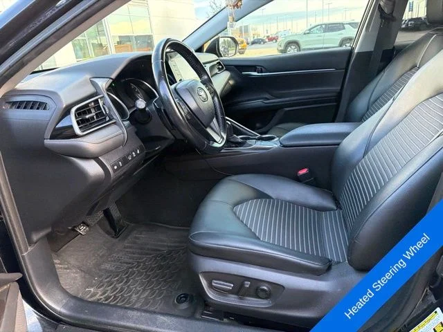 Used 2022 Midnight Black Metallic Toyota SE image 9