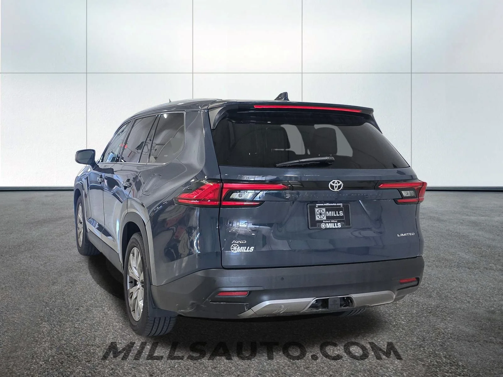 Used 2024 White Toyota Limited image 5