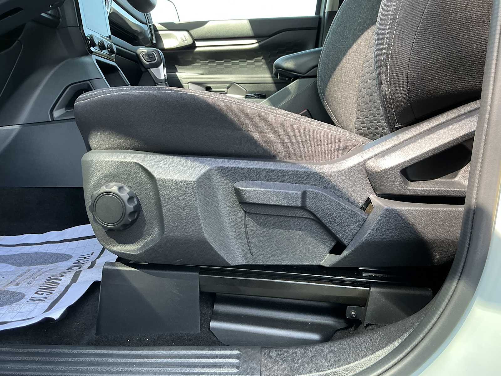 Used 2024 Cactus Grey Ford XLT image 14