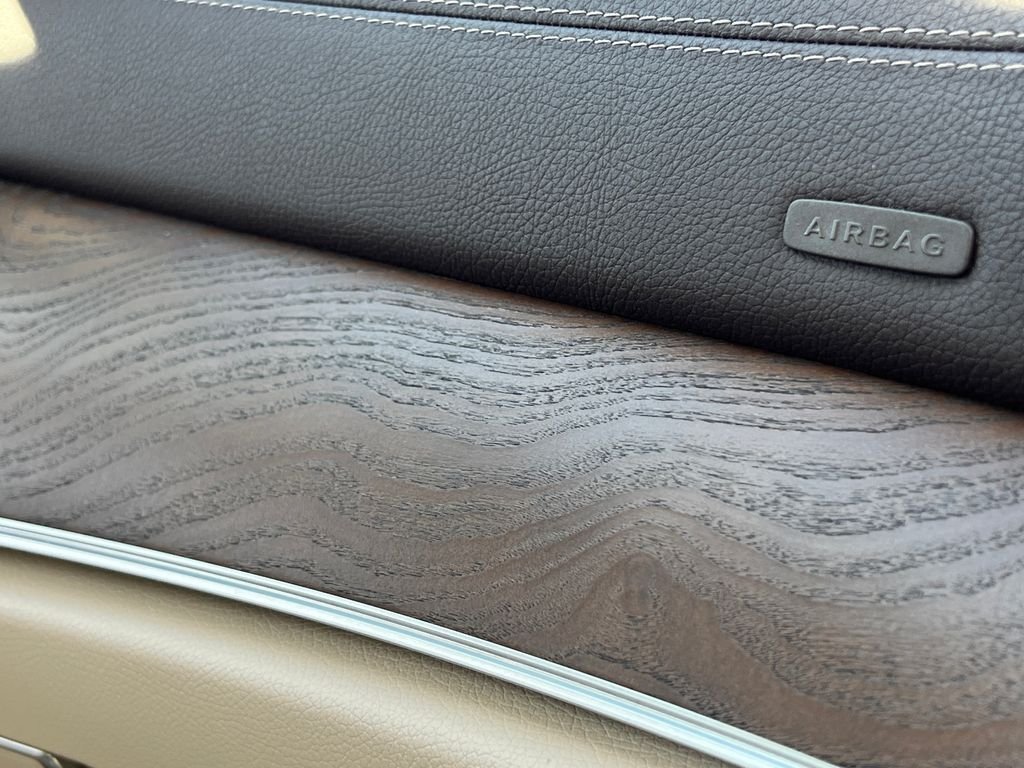 Used 2019  Mercedes-Benz E 300 image 30