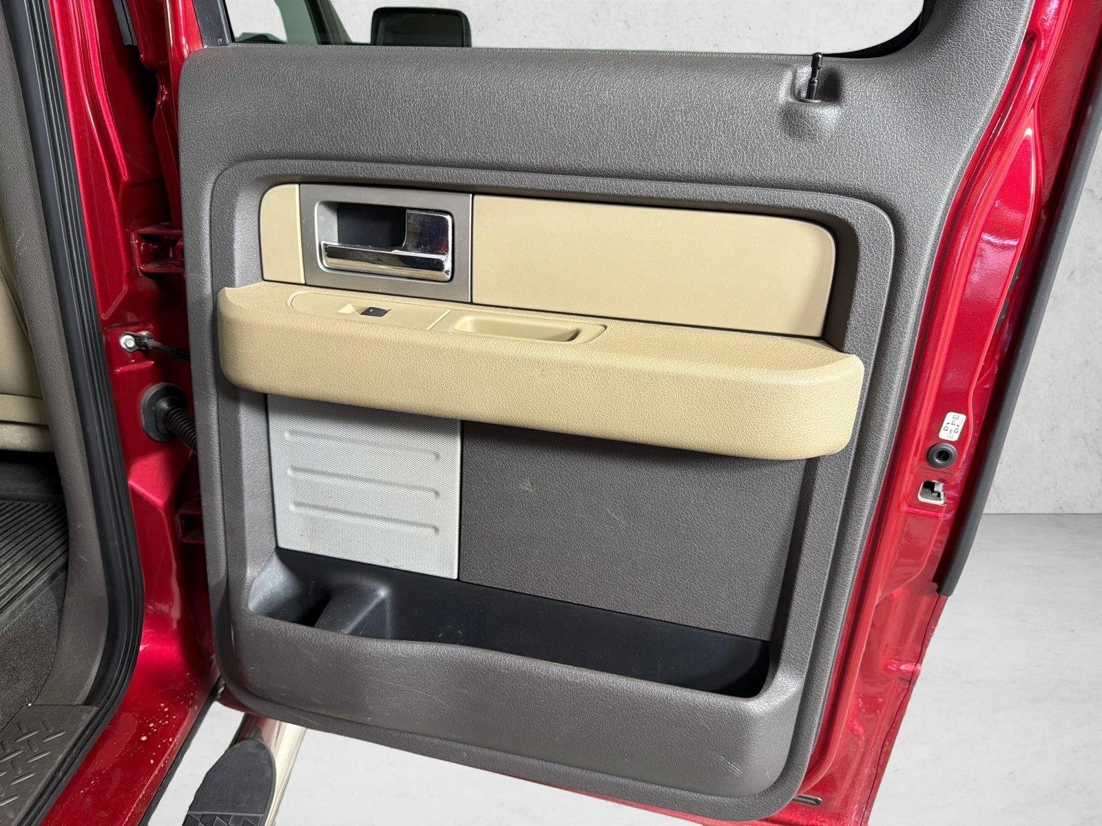 Used 2010 Red Candy Metallic Ford XLT image 16