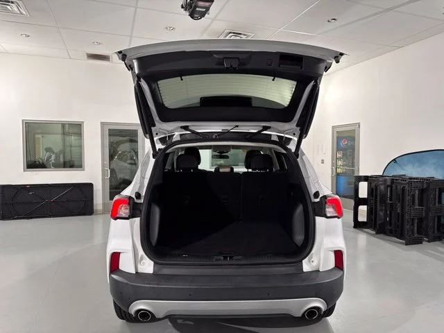 Used 2022 White Ford SEL image 12