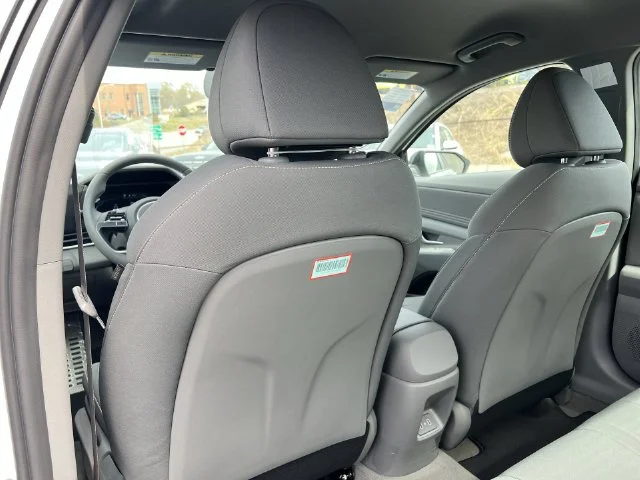 Used 2026 White Hyundai SEL Sport image 25
