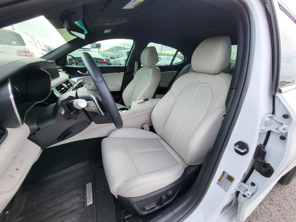 Used 2025 Alta White Genesis 2.5T image 11