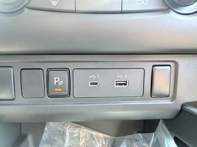 New 2026 Glacier White Nissan King Cab® S image 17