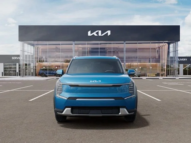 New 2026 Blue Kia Wind image 2
