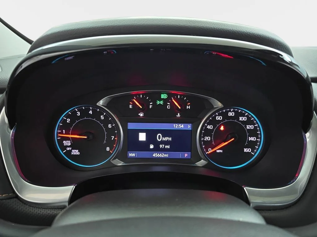 Used 2020 Silver Ice Metallic Chevrolet Premier image 22