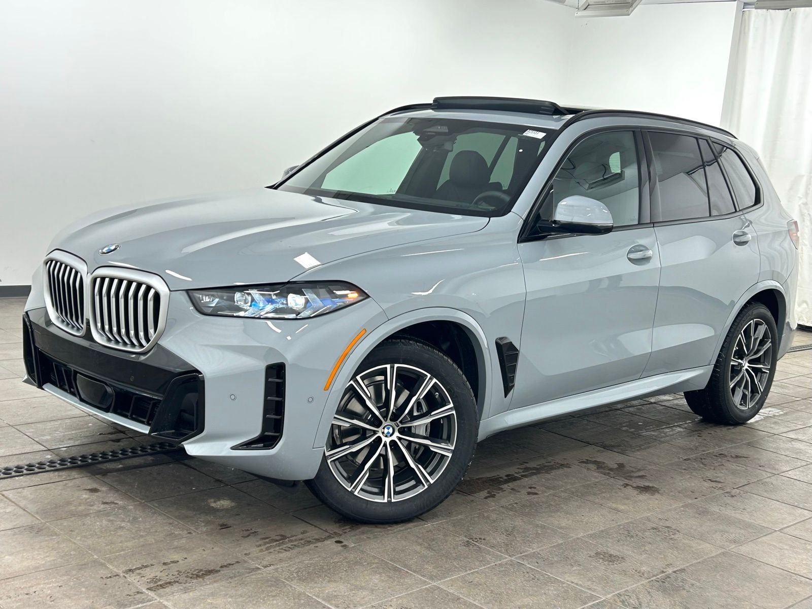 2026 BMW X5 xDrive40i's photo