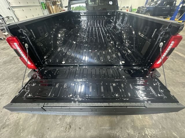 New 2026 Agate Black Metallic Ford F-350® Lariat® image 25