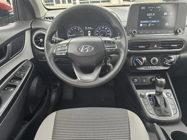 Used 2022 Pulse Red Hyundai SE image 17