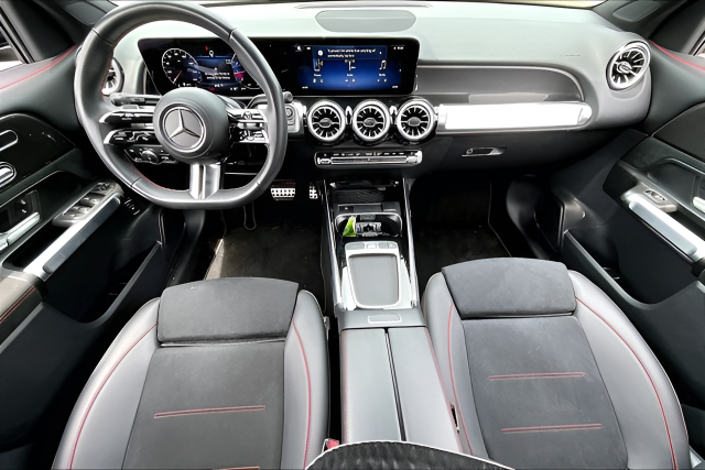 Used 2024 Black Mercedes-Benz GLB 250 image 7