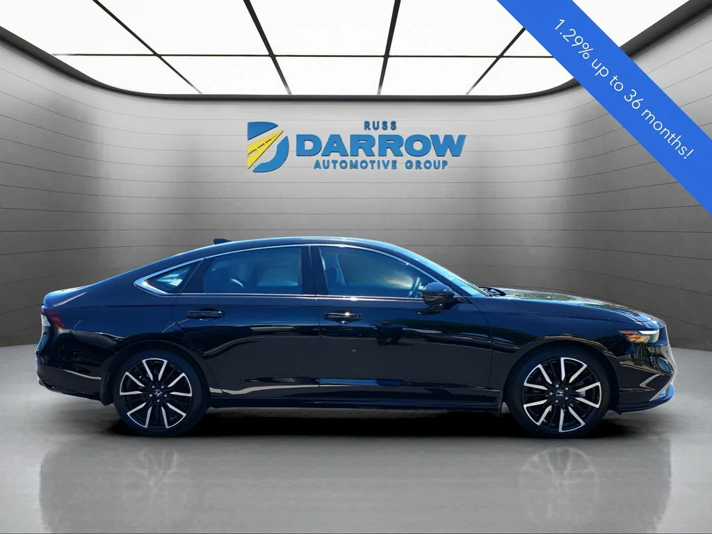 Used 2024 Black Honda Touring image 6