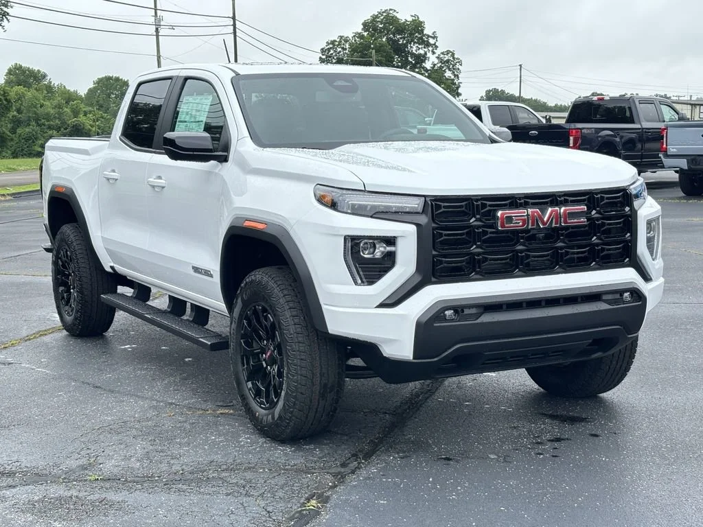 New 2026 Summit White GMC Elevation image 4