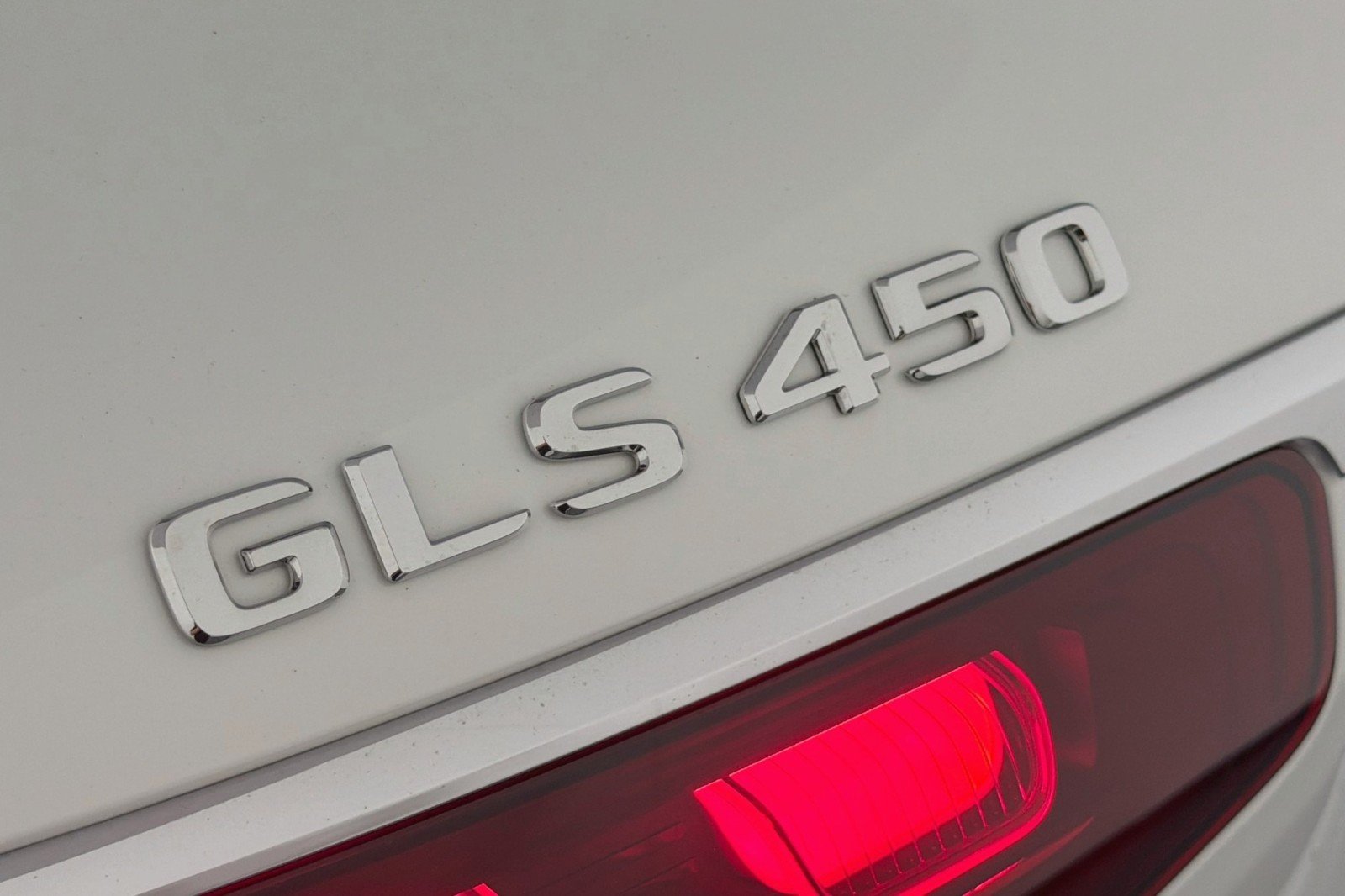 Certified Used 2026 Polar White Mercedes-Benz GLS 450 image 11