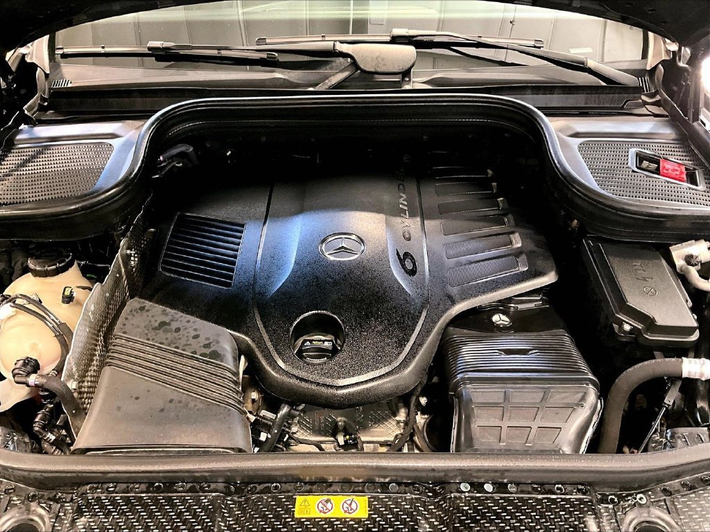 Used 2021 Black Mercedes-Benz GLS 450 image 31