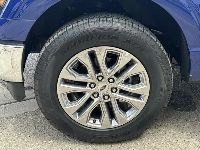 New 2026 Blue Ford XLT image 7