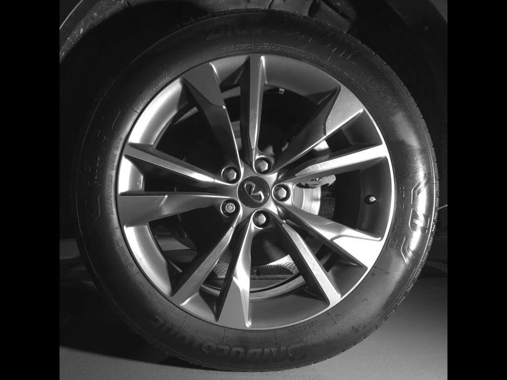 Used 2024 Silver INFINITI LUXE image 12