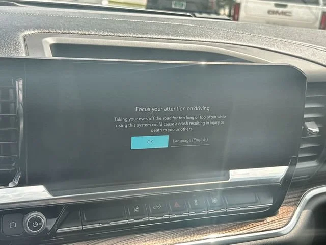 Certified Used 2025 Summit White Chevrolet LT image 13