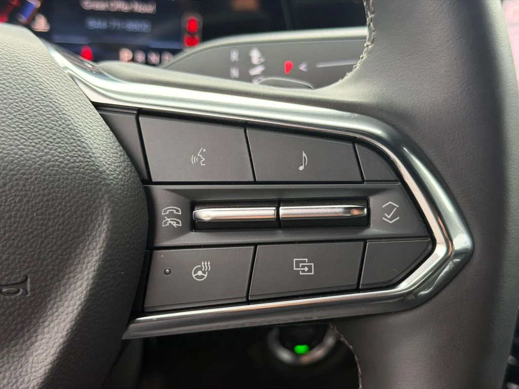 Used 2025 Black Chevrolet Premier image 26