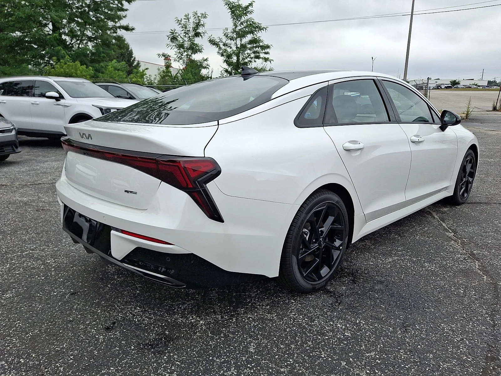 New 2026 White Kia GT-Line image 8
