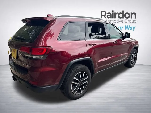 Used 2020 Velvet Red Pearlcoat Jeep Trailhawk image 7