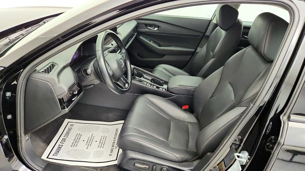 Used 2025 Crystal Black Pearl Honda EX-L Sedan image 19