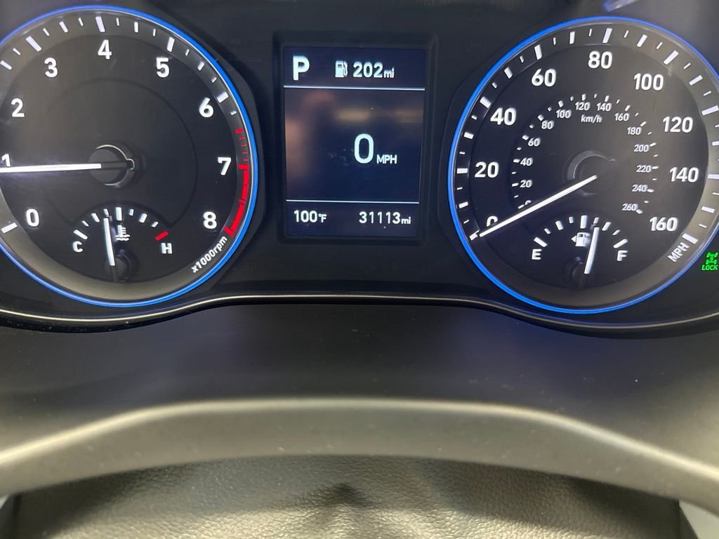 Used 2021 Red Hyundai SE image 18