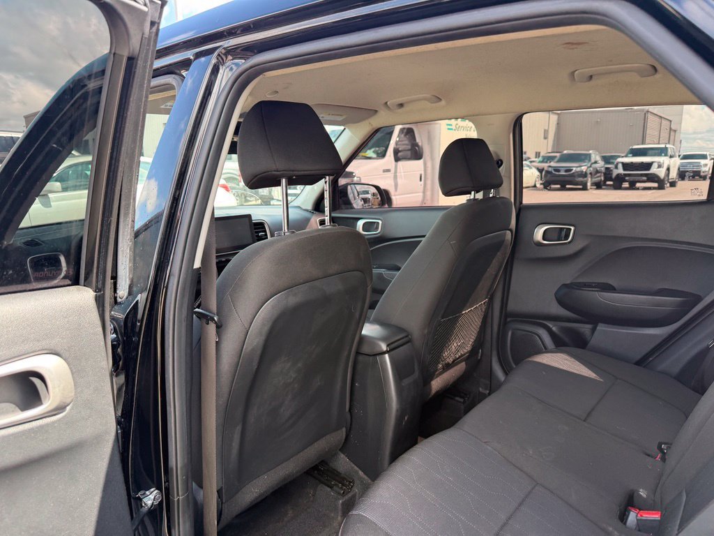 Used 2025 Black Hyundai SE image 8