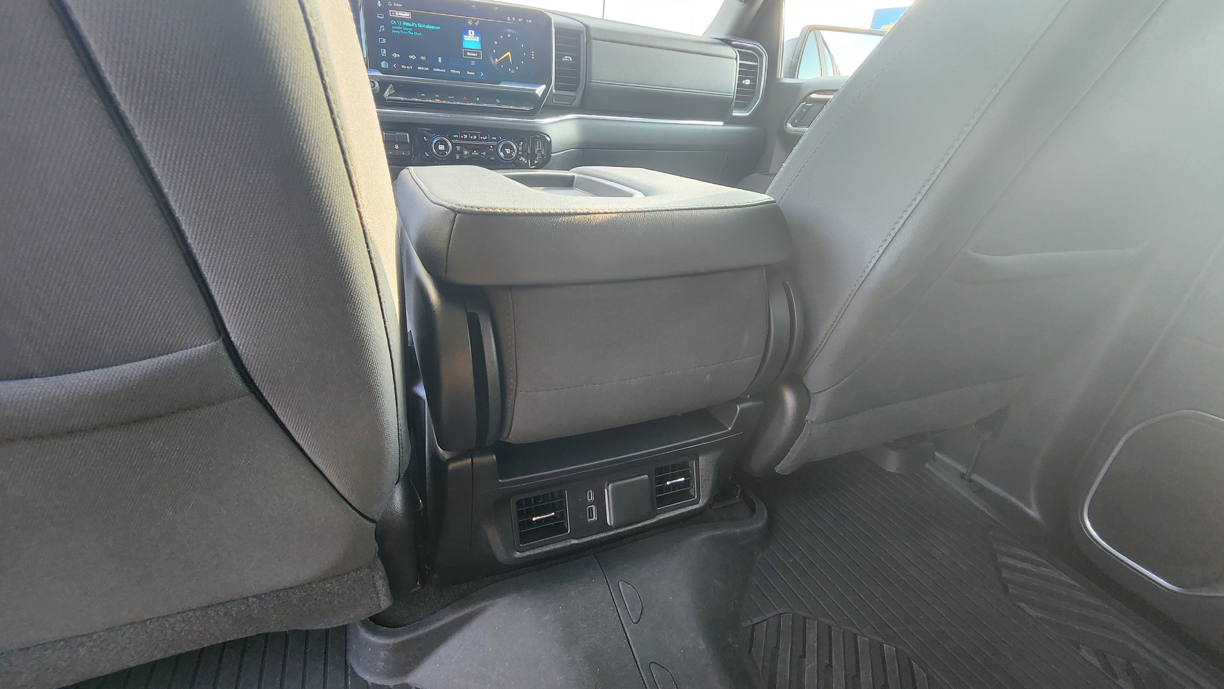 2023 Chevrolet Silverado 1500 LT - Photo 15