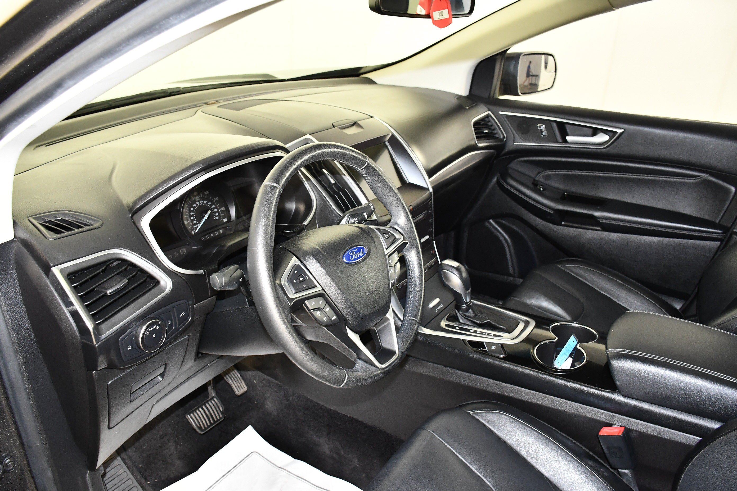 Used 2016 Magnetic Ford Titanium image 37