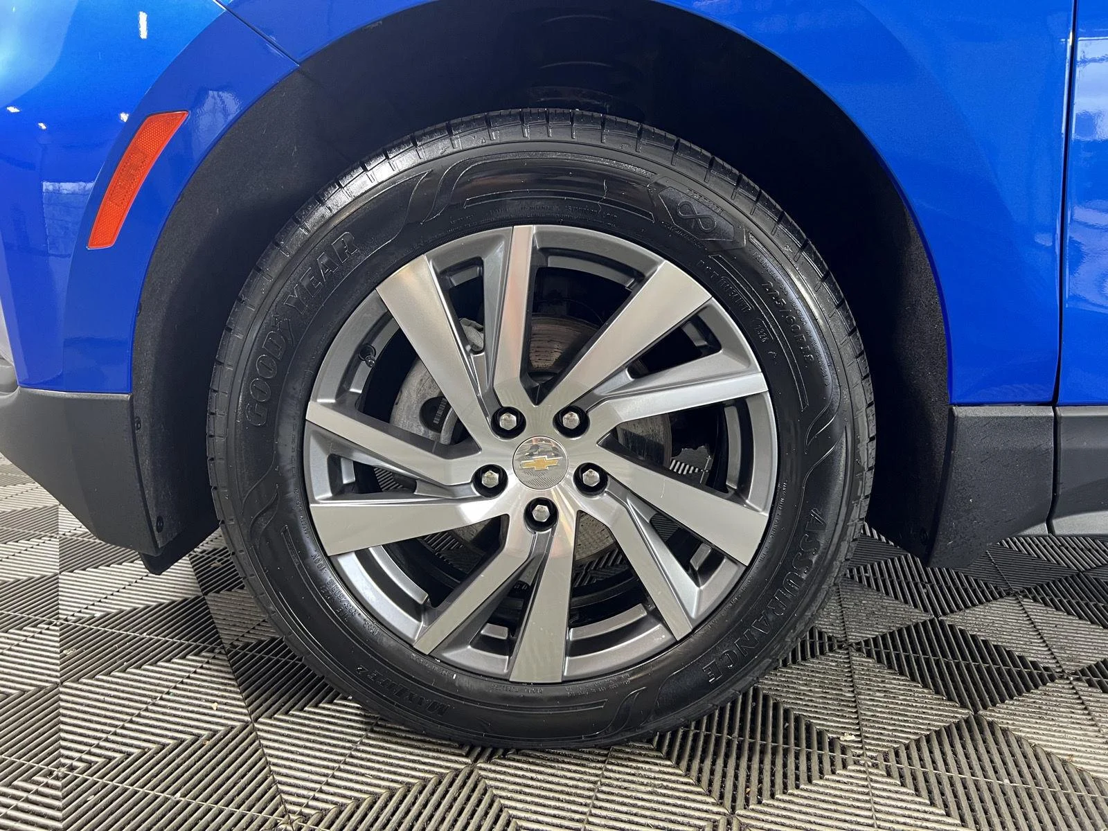 Used 2024 Riptide Blue Metallic Chevrolet LT image 30