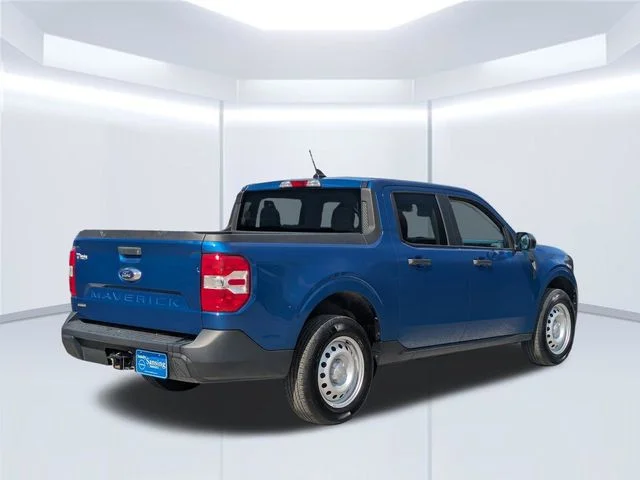 Used 2024 Blue Ford XL image 6