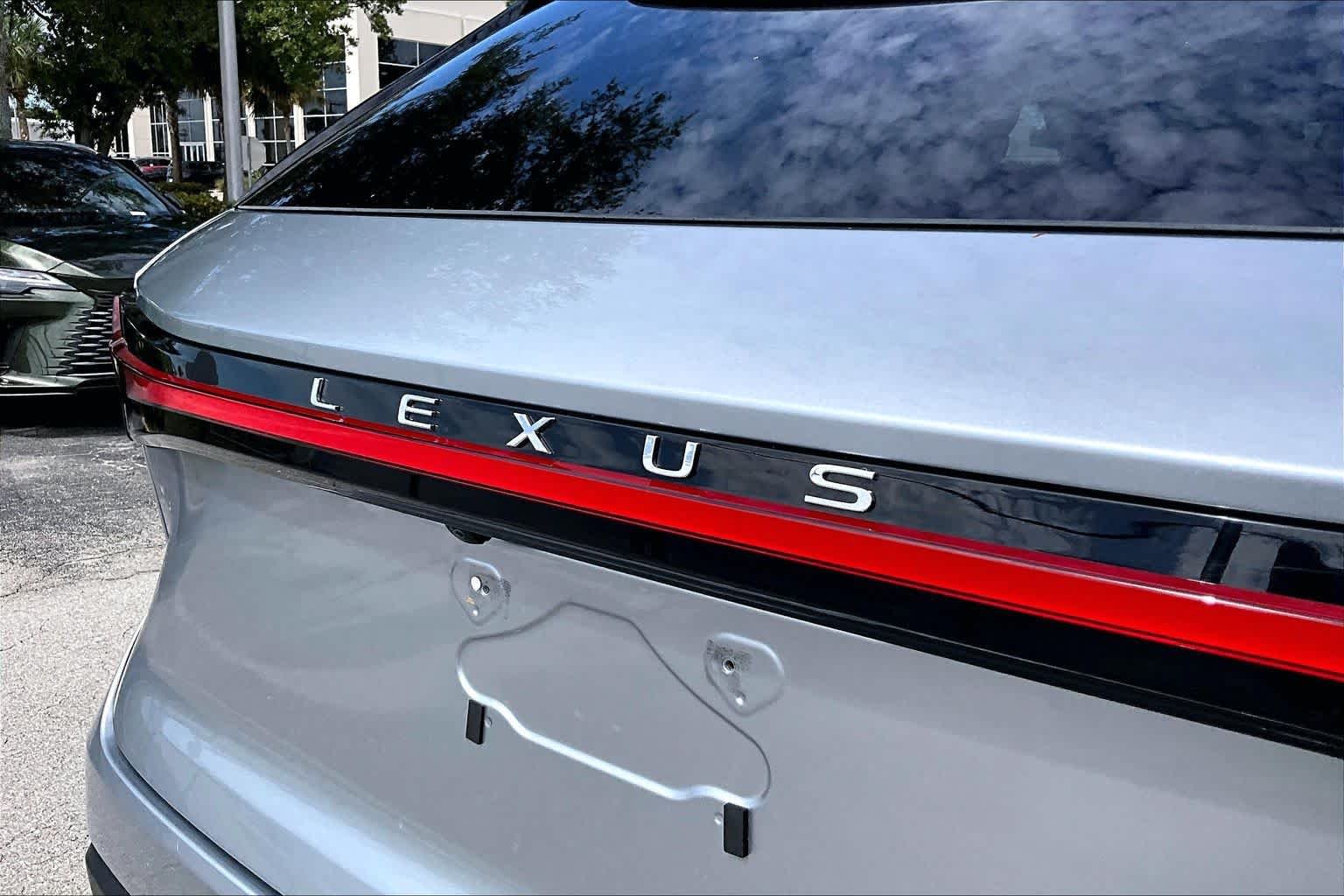 Used 2023 Iridium Lexus  image 31