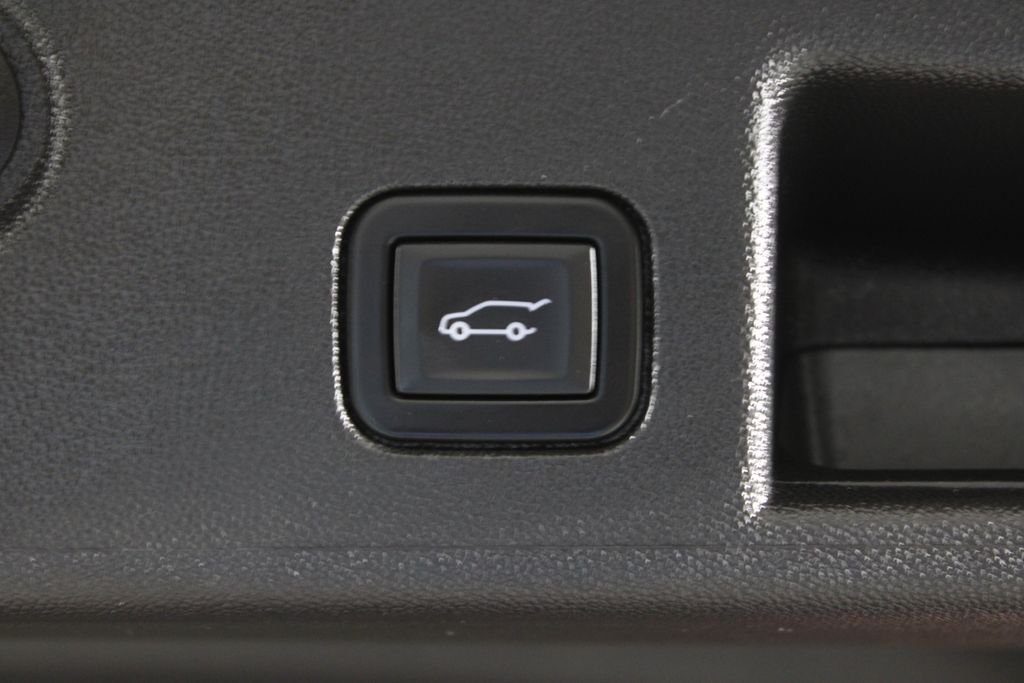 Used 2023 Red Chevrolet LT image 18