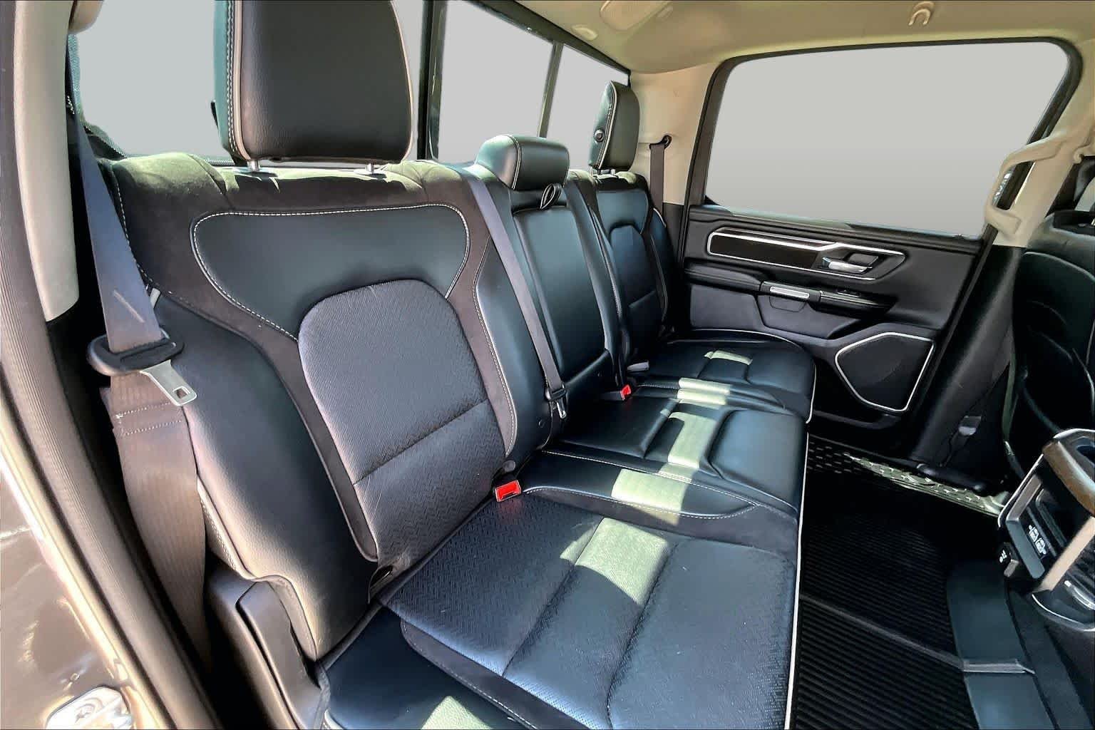 Used 2022 Granite Crystal Metallic Clearcoat Ram Laramie image 18