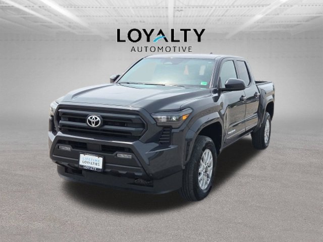 Used 2025  Toyota SR5 image 1