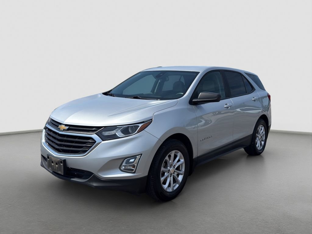 2021 Chevrolet Equinox LS's photo